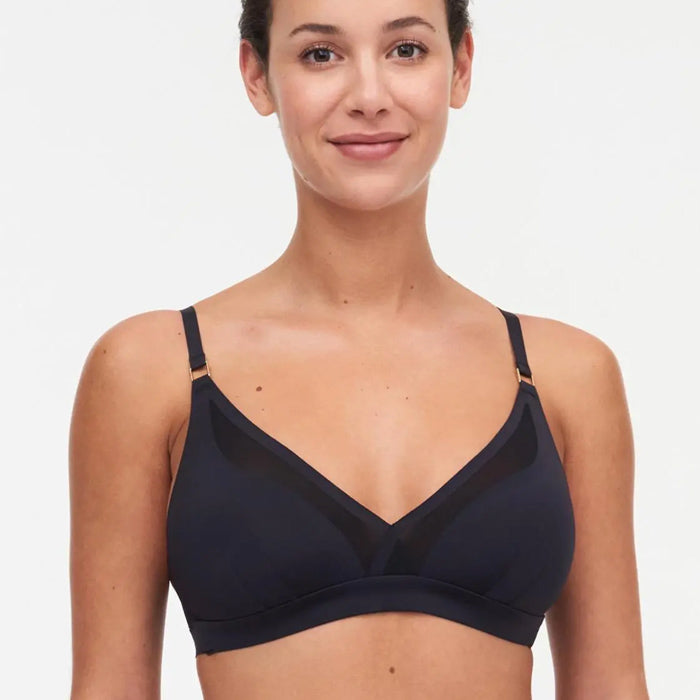 Pure Light Bralette ohne Bügel von Chantelle in schwarz - Vorderansicht