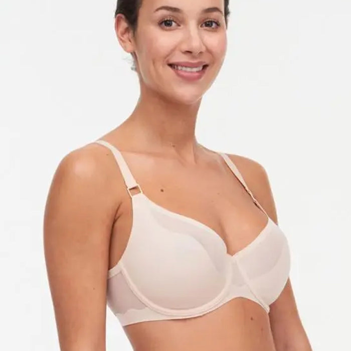 Bügel-BH von Chantelle aus der Lingerie-Serie Pure Light in Farbe Golden Beige - Seitliche Ansicht