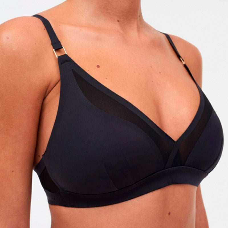 Pure Light Bralette ohne Bügel von Chantelle in schwarz - seitiche Ansicht